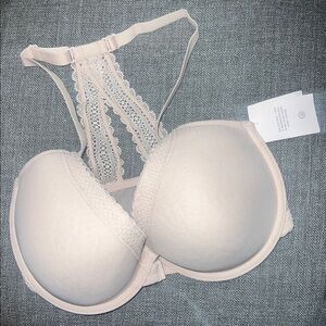 Auden “The Ace” bra.  Blush‎ color.  Front clasp.  Racerback.  Lace.  32DDD